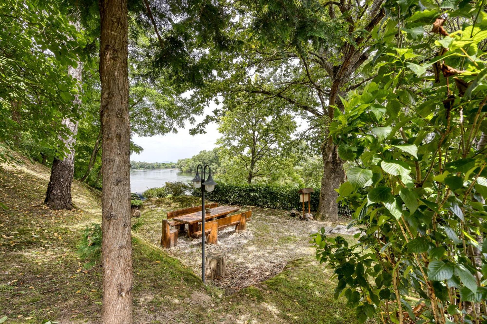 Zagreb, Kuca Za Odmor Swan River Holiday House Lasinja 外观 照片